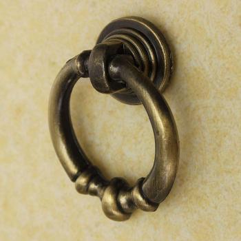 Set of 5 Vintage Cabinet Knobs