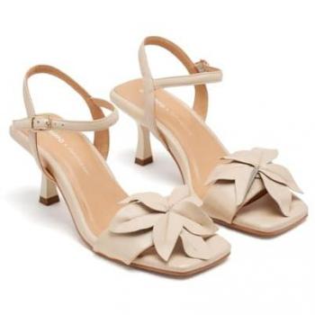 Sandalias de Piel con Detalle de Lazo