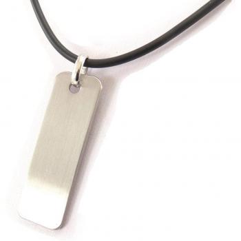 Collar 'Peaceful' de Acero con Acabado Negro y Plateado