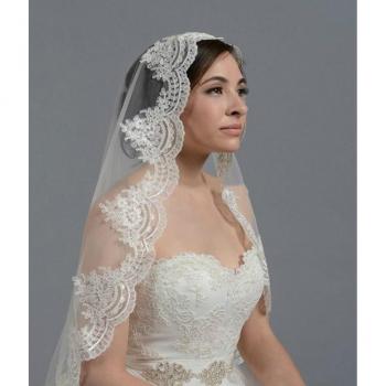 Velo de Novia en Encaje Color Marfil