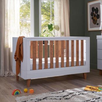Como Cot Bed
