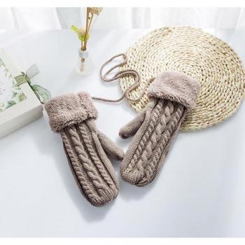 Thick Solid Color Twist Gloves