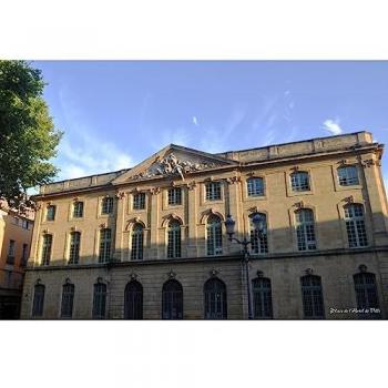 Portrait Urbain : Place Hôtel De Ville Aix – 45x65 cm
