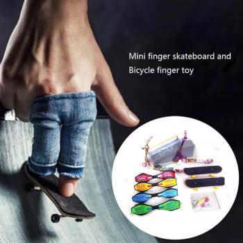 Mini Skateboard für Finger aus Holz mit professionellen Ständern