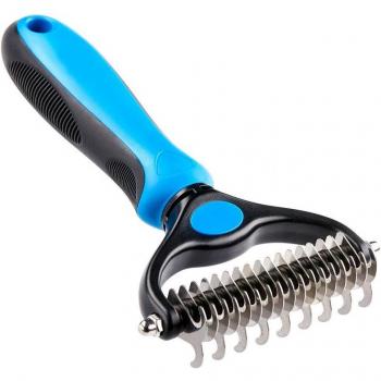 Noise-reducing pet hair dryer