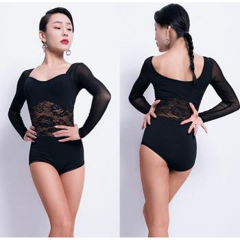 Robe Performante de Danse Latine Longue Manche – Dentelle, Patchwork, Salle de Bal