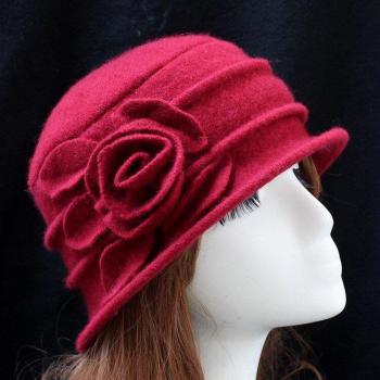 Chapeau cloche « Vintage Feutre Rose »