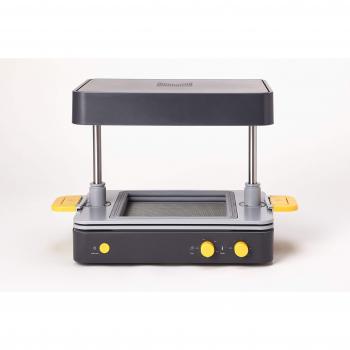 Vacuum Forming Machine