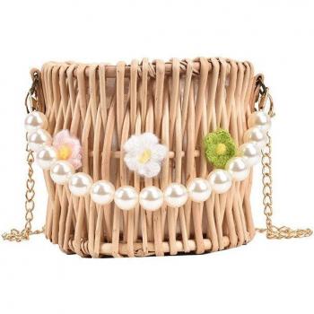 Cubo de Cuero con Cadena de Perlas