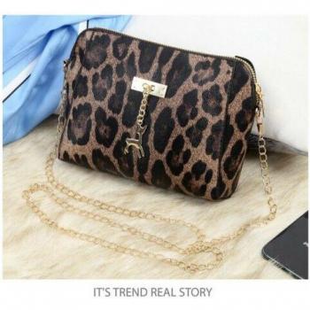 Bolsa de viaje para niña con estampado de leopardo