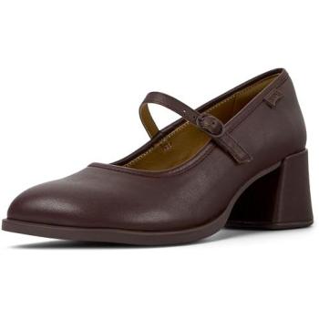 Zapatillas Camper Kora con Hebilla, Color Burdeos, Talla 39