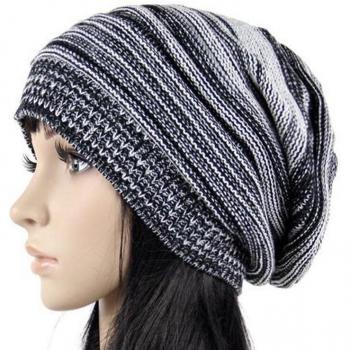 Tocado de Invierno con Rayas y Calor