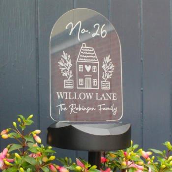 Customizable Outdoor Solar Light