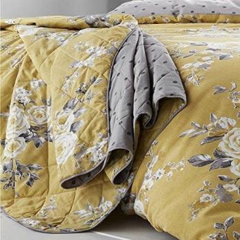 Catherine Lansfield Canterbury Easy Care Bedspread in Ochre (Dimensions: 220x230cm)