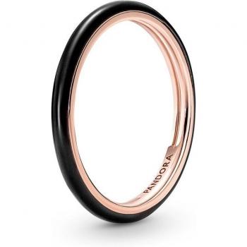 Anillo Pandora ME con Esmalte Negro y Recubrimiento en Oro Rosa de 14K