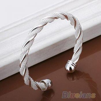 Brazalete TwistNet con Acabado Plateado