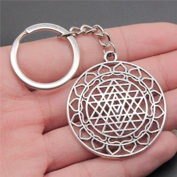 Llave Decorativa 44x40mm, Estilo Sryantra y Plata Retro