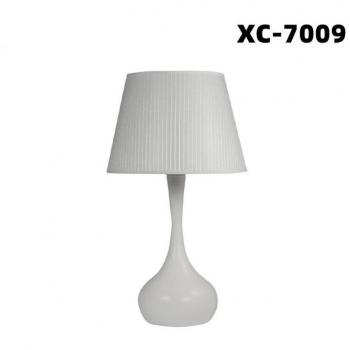 Lampada da Tavolo con Base Sferica Bianca E27 Xc-7009