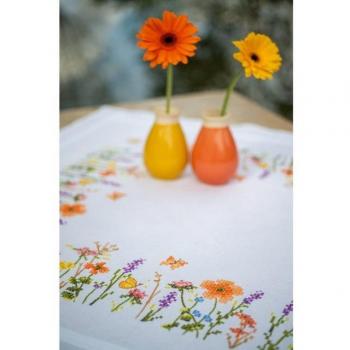 Vervaco Tischdecke 80 × 80 cm – Kreuzstich Lavendel & Feldblumen