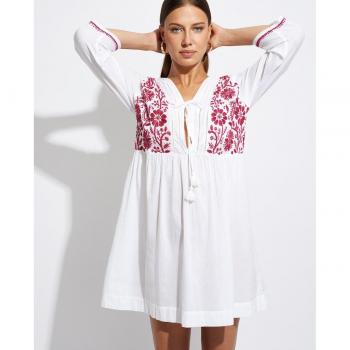 Selmark Estilo Costero: Vestido Corto de Mujer con Detalles Bordados