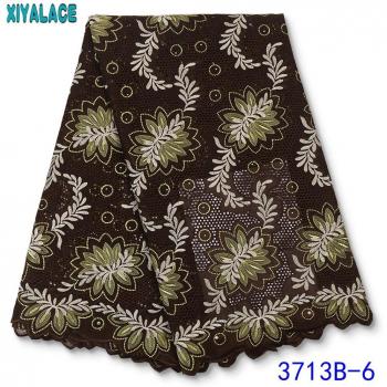 Tejido Suizo Africano Morado: Encaje, Agujeros y Pedrería KS3713B