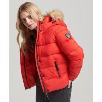 Cazadora Acolchada Superdry para Mujer en Color Rojo
