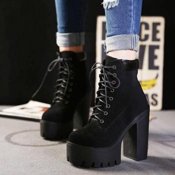 Bottes à talons larges, semelle compensée, couleur noire – Travailleur femme – Large