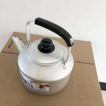 Théière en aluminium non enduite