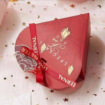 50/100PCS Heart Shape Candy Boxes in White/Pink for Party Decor with Ribbon