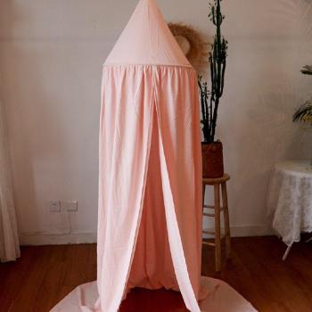 Rideau décoratif pour lit de bébé