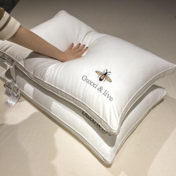 Almohada Sofisticada de Algodón 100% Soja