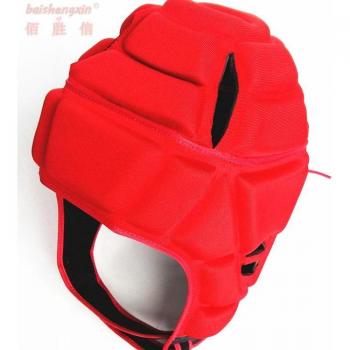 Casco protector para porteros de fútbol
