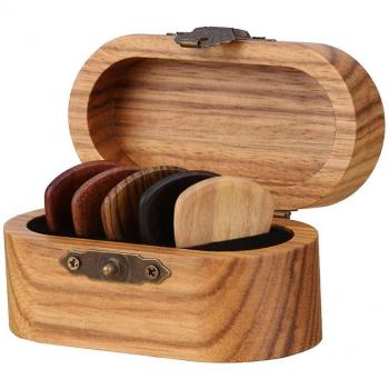 Présentoir de médiators en bois