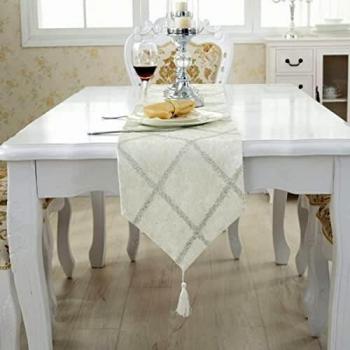 Thick and smooth for Family Party or Gathering Dining Kitchen Restaurant Table Decoration