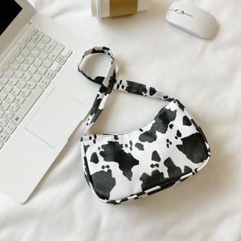 Exquisite Damen Handtasche mit Kuhmotiv