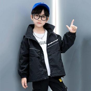 Sporty Casual Hooded Jacket for Boys in Polyester