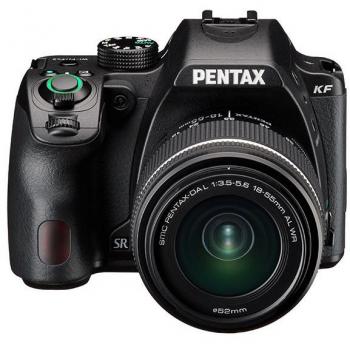 Pentax KF Digitalkamera mit 18-55mm WR Objektiv
