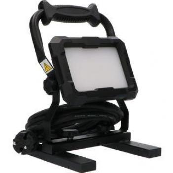 Illuminazione Officina Shada 9000 lm