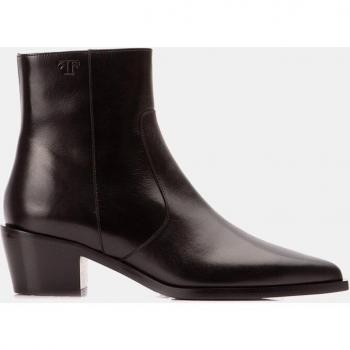 Botines femeninos de Farrutx en color negro de material calf