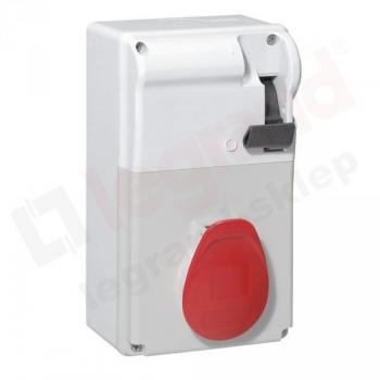 Coffret P17 avec prise 32A et interrupteur IP44