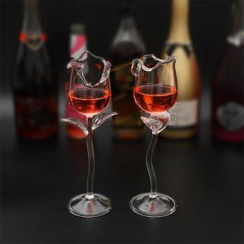 Copas de Champagne con Bordes Cristalinos Corazones Iluminados