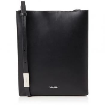 Calvin Klein 20 cm Black Leather Shoulder Bag