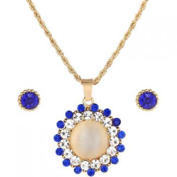 Runde Opal Schmuckkollektion in Gold