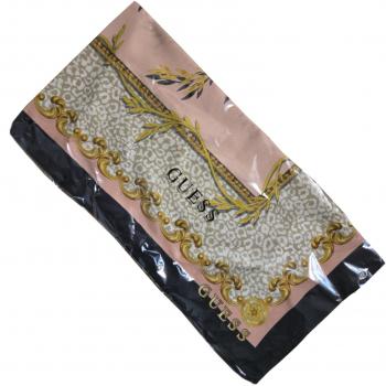 Bufanda Guess Versatilidad Floral – 90x90 cm, diseño contemporáneo y suave