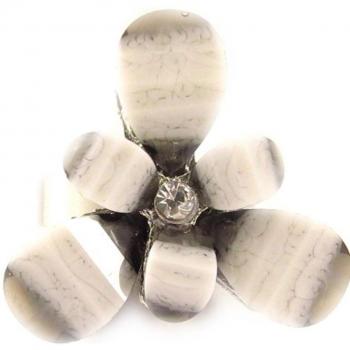 White Gray 'Princesa' Crystal Ring by Les Trésors De Lily