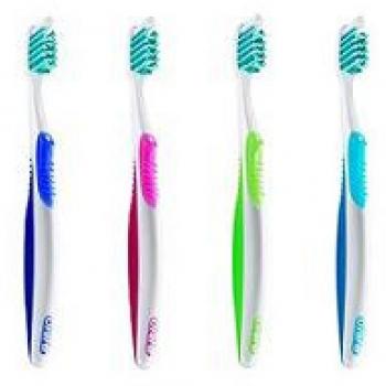 SPAZZOLINO ORAL B CROSS ACTION COMPLETE MED