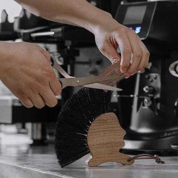 Cepillo de mantenimiento para cafetera india con cordón de caballo