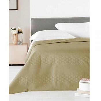 Matte Gold Sheen Bedspread – 240 × 260 cm