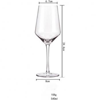 Copas de vino elegantes
