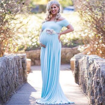 Cóctel Celestial: Vestido de Maternidad